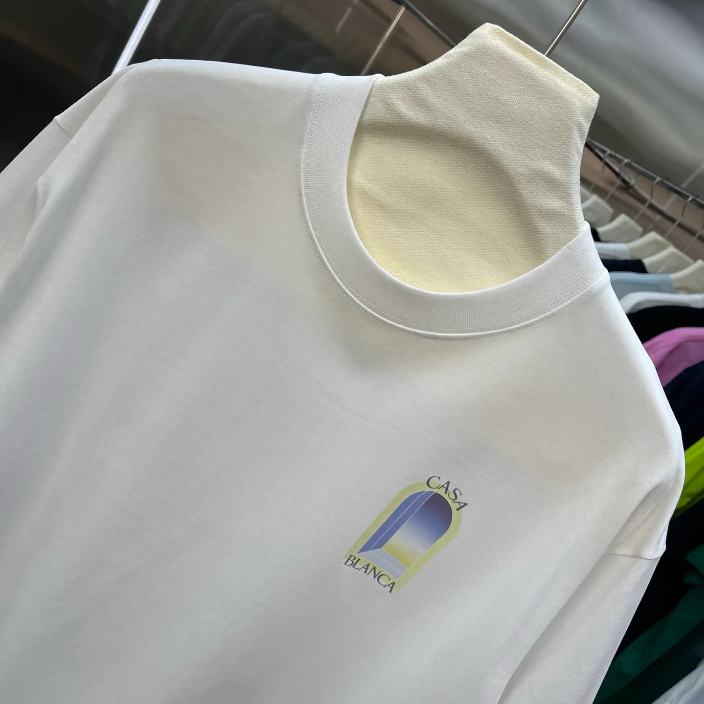 New Arrival Casablanca Casablanca Classic Series printed short-sleeved T-shirt for celebrities. It is made of Xinjiang long-staple cotton ~ grams. The color of the fabric is custom-dyed and will not shrink or fade. It feels comfortable and has a strong texture. A must-have for fashionable men and women, the Classic drop-shoulder wide version is available exclusively in In Stock! Color: White Black Blue fluorescent color Light Green color (5 colors) Size: S M L XL XXL